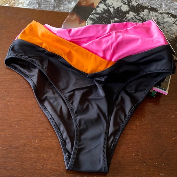 Nwt Pink rash guard swimwear set - Picture 1 of 11